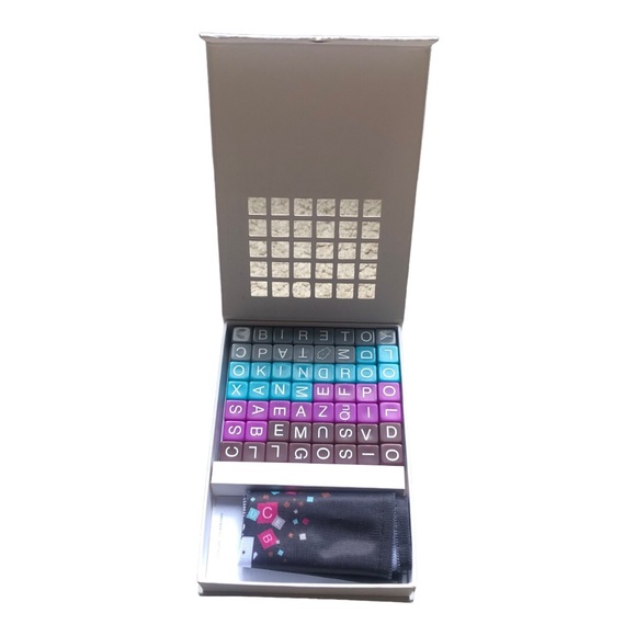 XOOM CUBES Word Race Games for Ages 6+ and for 2-4 Players to Build Vocabulary - Picture 6 of 6